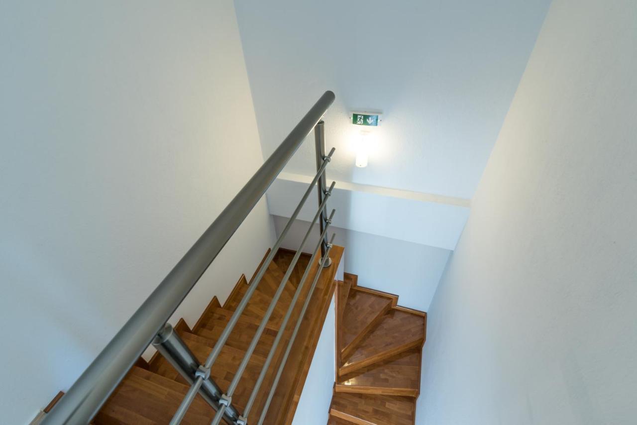 Kalli'S Apartments นิกิติ ภายนอก รูปภาพ