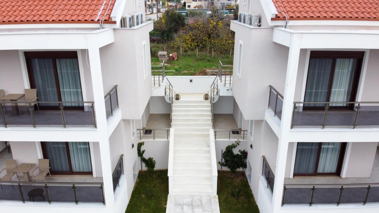 Kalli'S Apartments นิกิติ ภายนอก รูปภาพ