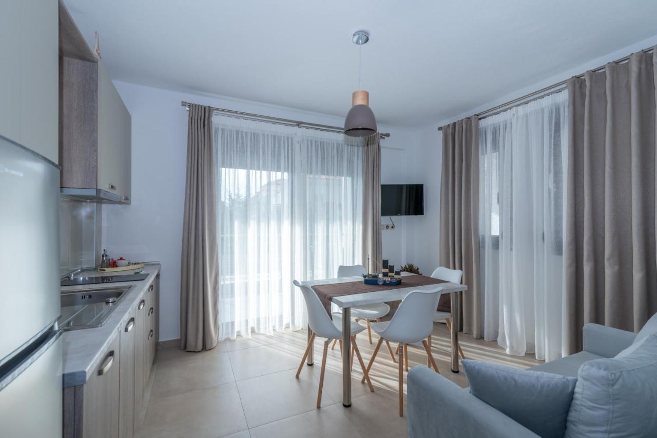 Kalli'S Apartments นิกิติ ภายนอก รูปภาพ