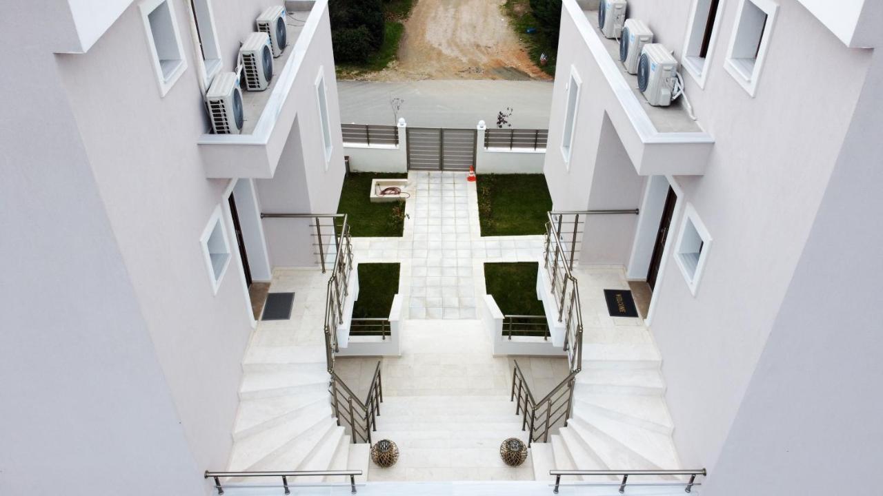 Kalli'S Apartments นิกิติ ภายนอก รูปภาพ